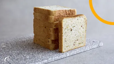 Körniges Toastbrot mit verlängerter Haltbarkeit